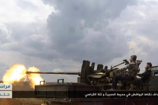 Các lực lượng vũ trang Syria pháo kích ở Aleppo