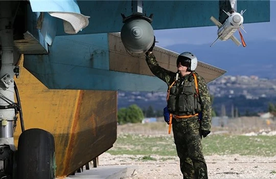 Căn cứ không quân Khmeimim, trước giờ xuất kích yểm trợ quân đội Syria ở Đông Ghouta. ảnh minh họa Masdar News