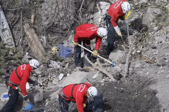 Tai nạn máy bay Germanwings: Càng điều tra càng choáng 