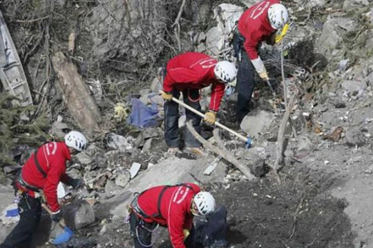 Tai nạn máy bay Germanwings: Càng điều tra càng choáng 