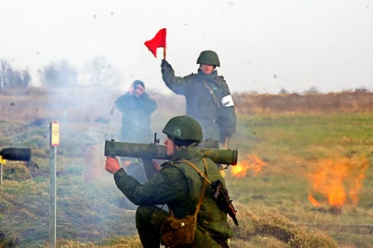 Bắn súng phóng lựu nhiệt áp