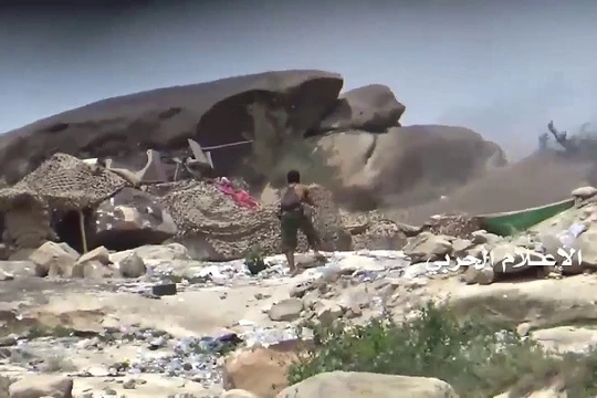 Các chiến binh Houthi tiến công trên chiến trường Ả rập Xê út. Ảnh minh họa South Front