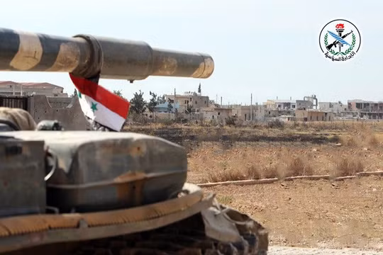 Quân đội Syria tiến vào giải phóng thành phố Albukamal - ảnh South Front