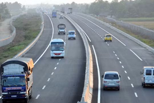 Vốn làm cầu đường lên 70.000 tỷ/năm, gọi đầu tư 26 dự án 