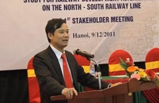 Trần Quốc Đông, nguyên Phó tổng giám đốc Tổng Công ty Đường sắt Việt Nam.