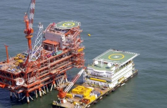 Các dự án thăm dò dầu khí đầu tiên của Ấn Độ ở Việt Nam khởi sự từ năm 1988, với sự tham gia của Tập đoàn Khai thác Dầu khí Ấn Độ ONGC. Ảnh Reuters