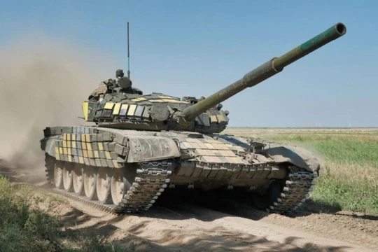 Xe tăng T-72 chuyển giao cho quân đội Ukraine. Ảnh Military Ukraine,