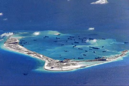 Ảnh Trung Quốc ồ ạt bồi đắp đảo, chụp từ trên máy bay trinh sát chống ngầm P-8A Mỹ