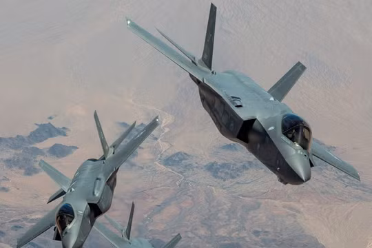 Tiêm kích tàng hình thế hệ 5 F-35 bắt đầu phục vụ vào năm 2016