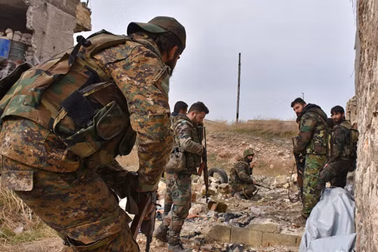 Quân đội Syria chiến đấu trên chiến trường Aleppo - ảnh minh họa Muraselon