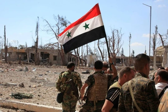 Binh sĩ quân đội Syria trên chiến trường phía đông Aleppo