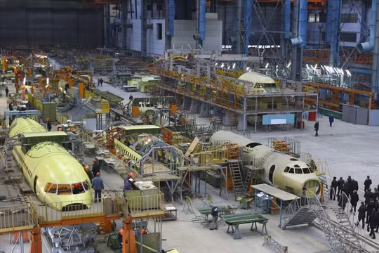 Khu lắp ráp máy bay của nhà máy sản xuất máy bay Antonov