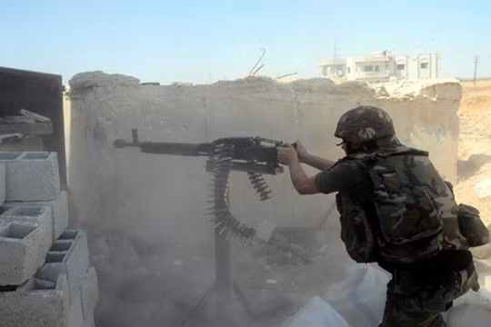 Binh sĩ Syria chiến đấu ở Deir Ezzor