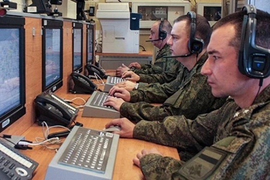 Đài tác chiến điện từ của tổ hợp Samarkand. Ảnh minh họa Izvestia