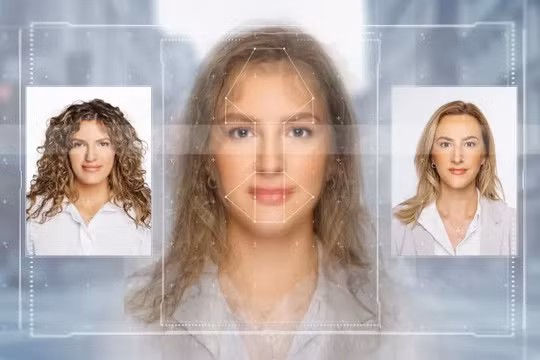 Trung Quốc sẽ kiểm soát deepfakes bằng quy định pháp lý. Ảnh CNBC