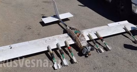 Máy bay không người lái vũ trang của lực lượng Hồi giáo cực đoan. Ảnh Rusvesna