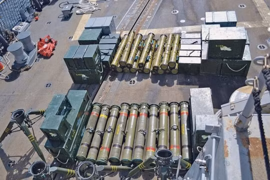 Những tổ hợp tên lửa chống tăng có điều khiển Toophan Iran theo mẫu BGM-71 TOW của Mỹ.