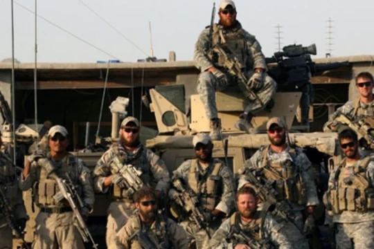 Một nhóm đặc nhiệm công ty quân sự tư nhân, chiến đấu trên chiến trường Syria