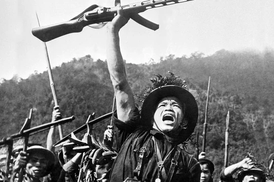 1975 – 2015 Bài học cho các chính khách phương Tây