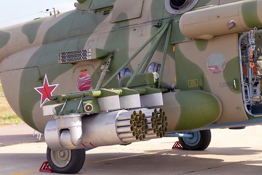 Tổ hợp tác chiến điện tử Vitebsk trên trực thăng Mi-8 Nga - ảnh minh họa Bình luận Quân sự