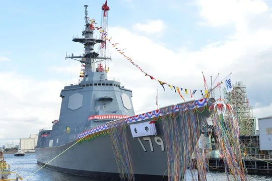 Nhật Bản hạ thủy siêu khu trục hạm Maya. Ảnh minh họa video