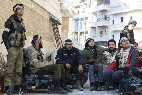 Một nhóm chiến binh "bạo loạn" trong liên minh chống khủng bố do Mỹ hậu thuẫn ở Syria