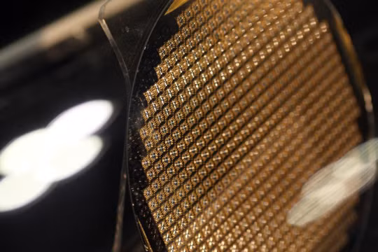 Doanh nghiệp Nhật Bản kêu gọi đầu tư tái khởi động ngành sản xuất chip tiên tiến. 