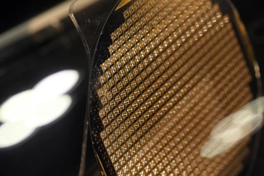 Doanh nghiệp Nhật Bản kêu gọi đầu tư tái khởi động ngành sản xuất chip tiên tiến. 