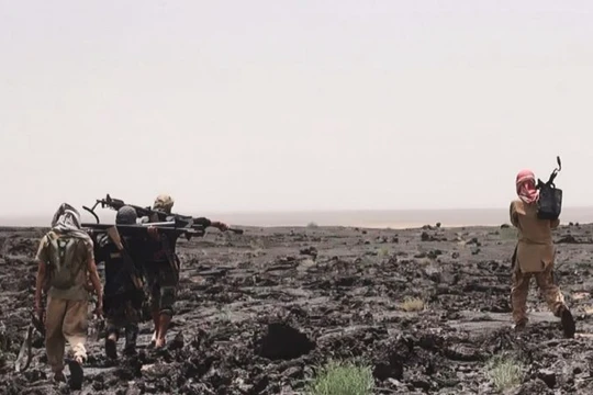 Các tay súng khủng bố IS tấn công trên sa mạc tỉnh Homs - Damascus. Ảnh minh họa South Front