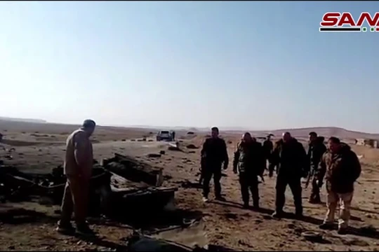 Binh sĩ quân đội Syria trên khu vực vừa diễn ra cuộc tấn công - ảnh minh họa video SANA