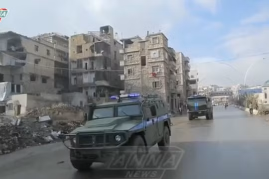 Đơn vị quân cảnh Nga trên đường thực hiện nhiệm vụ ở Aleppo