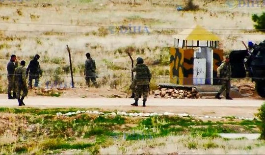 Press TV: Chiến binh khủng bố ồ ạt trốn sang Thổ Nhĩ Kỳ 