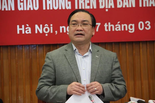 Bí thư Thành ủy Hoàng Trung Hải cảnh báo giao thông trên địa bàn Hà Nội đang ở mức báo động.