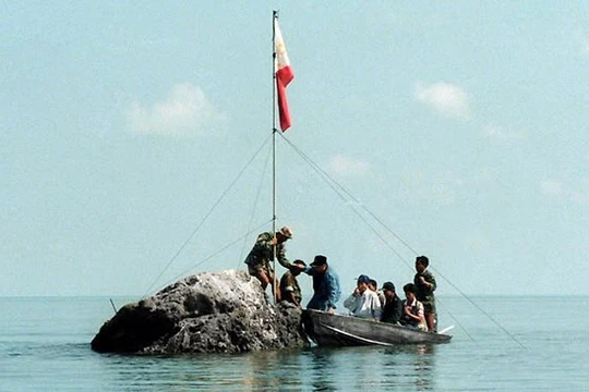 Bãi cạn Scarborough nằm trong vùng đặc quyền kinh tế của Philippines - Ảnh: Philstar