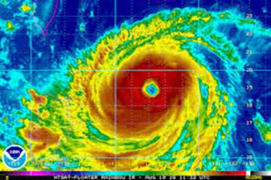 Hình ảnh vệ tinh của siêu bão Goni - Ảnh: Accuweather
