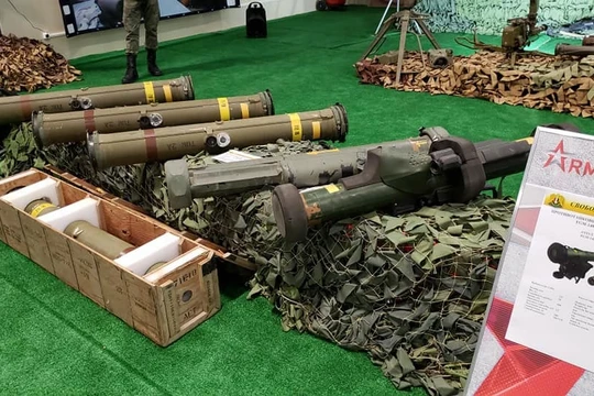 Tổ hợp tên lửa Javelin, vũ khí chống tăng siêu hiện đại của Mỹ, thu được ở Syria. Ảnh Vedomosti