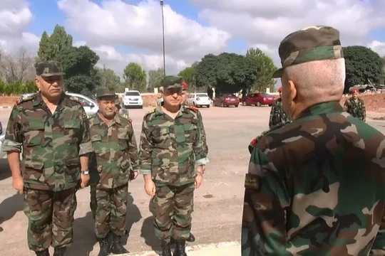 Bộ trưởng quân đội Syria thăm và làm việc ở Daraa. Ảnh minh họa video SANA