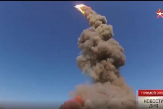 Thử nghiệm phóng tên lửa đánh chặn thế hệ mới Nga. Ảnh video 