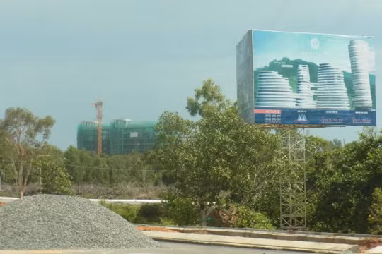 Nhiều nông dân, ngư dân đã dời đi để nhường đất cho những dự án lớn ở Phú Quốc - Ảnh: Tiến Trình