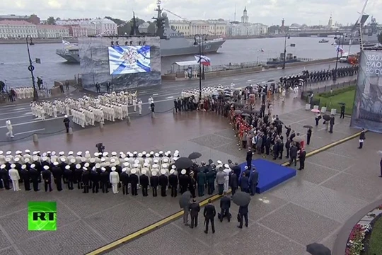 Cuộc diễu hành quân sự của Nga ở Saint-Petersburg