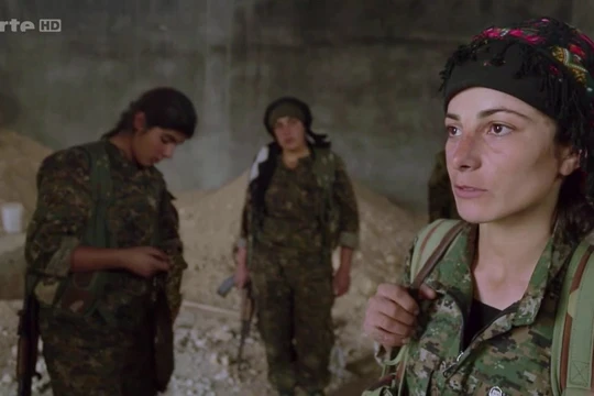 Nữ binh người Kurd trong chiến tranh chống IS