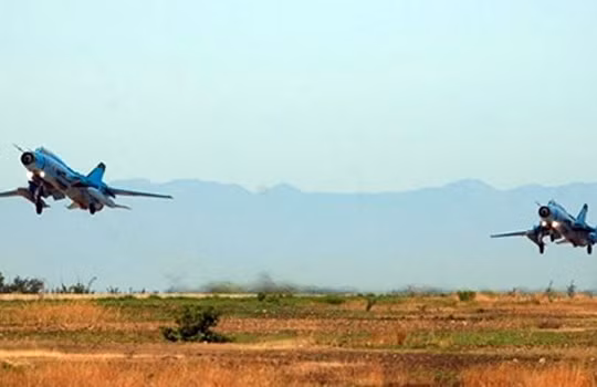 Máy bay Su 22M4 bay huấn luyện