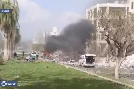 Cận cảnh vụ đánh bom tự sát kinh hoàng ở Idlib, Syria.