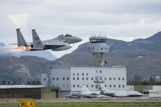 Lực lượng không quân NATO ở Na Uy bắt đầu xuất kích tham gia diến tập. Ảnh: truyền thông cuộc diễn tập Trident Juncture.