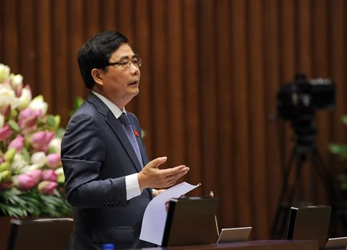 Bộ trưởng Cao Đức Phát trả lời chất vấn sáng nay - Ảnh: Ngọc Thắng