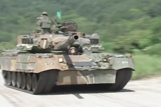 Xe tăng T-80U quân đội Hàn Quốc