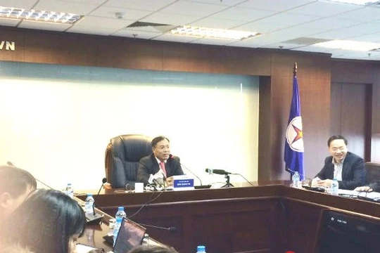 Theo ông Đinh Quang Tri, Phó tổng giám đốc EVN: Nếu tính đúng, đủ và để nguồn để EVN bù hết các khoản lỗ thì giá điện phải tăng tới 12,8%