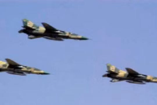 Không quân Syria dồn dập không kích miền Bắc Aleppo