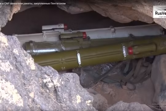 Quân đội Syria thu giữ vũ khí của IS ở al-Safa. Ảnh minh họa video Rusvesna