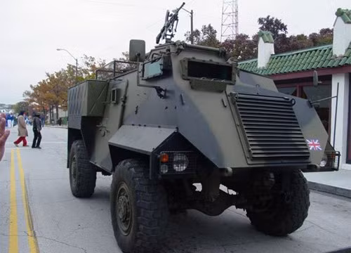 Xe bọc thép Saxon trong biên chế của quân đội Anh